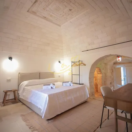 Td Trullo Titiro With Wine Cellar, Vineyard & Pool Hébergement de vacances *