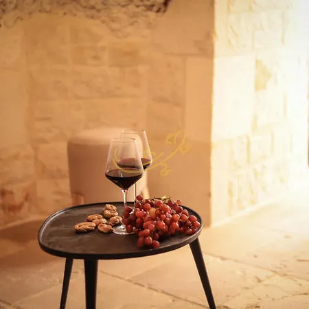 Td Trullo Titiro With Wine Cellar, Vineyard & Pool Hébergement de vacances Ostuni