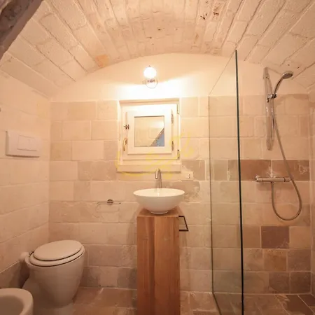 Hébergement de vacances Td Trullo Titiro With Wine Cellar, Vineyard & Pool Ostuni