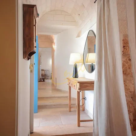 TD Trullo Titiro with Wine Cellar, Vineyard&Pool Casa vacanze *