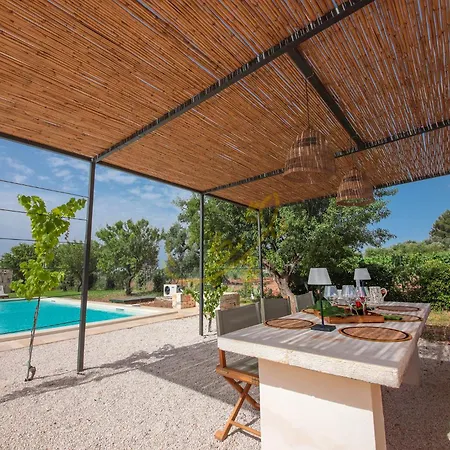 TD Trullo Titiro with Wine Cellar, Vineyard&Pool *